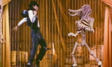 MICHAEL JACKSON EXIGIO QUE LE LLAMARAN "REY DEL POP " AL PRESENTAR "BLACK OR WHITE"