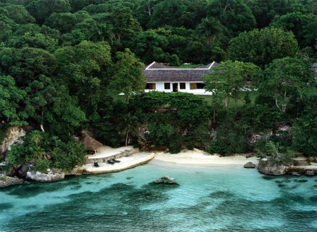 CHRIS BLACKWELL LO CUENTA TODO SOBRE ISLAND RECORDS, CON U2 Y BOB MARLEY