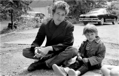 JAKOB DYLAN , EL HIJO FAVORITO DE BOB DYLAN