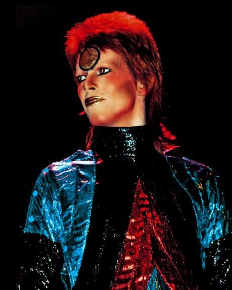 DAVID BOWIE: VUELVE A PUBLICARSE EL LIBRO "MOONAGE DAYDREAM"