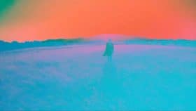 LUKE STEELE DE EMPIRE OF THE SUN SACARÁ UN DISCO EN SOLITARIO