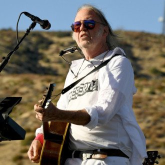 NEIL YOUNG ALCANZA UN RECORD MUNDIAL