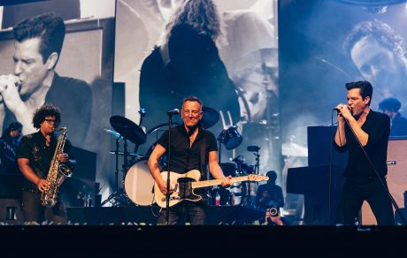 LA FOTOS DE BRUCE SPRINGSTEEN CON LOS KILLERS EN EL MADISON SQUARE GARDEN