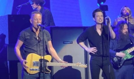 LA FOTOS DE BRUCE SPRINGSTEEN CON LOS KILLERS EN EL MADISON SQUARE GARDEN