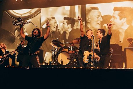 LA FOTOS DE BRUCE SPRINGSTEEN CON LOS KILLERS EN EL MADISON SQUARE GARDEN