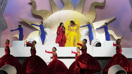 BEYONCE SACÓ A CANTAR SU HIJA BLUE IVY DE 11 AÑOS EN DUBAI