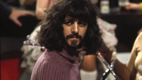 LA PSICODÉLICA PELÍCULA DE FRANK ZAPPA "200 MOTELS"