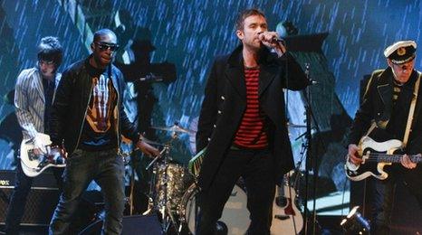 DAMON ALBARN ASEGURA QUE KATE BUSH LO LLAMÓ PARA DECIR QUE GORILLAZ ERA LO MEJOR QUE HABÍA VISTO