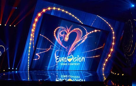 ESTE ES EL DISEÑO DEL ESCENARIO DEL FESTIVAL DE EUROVISION EN LIVERPOOL