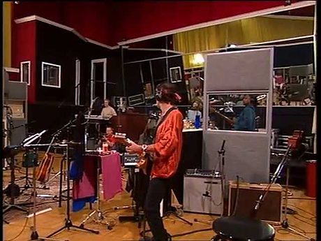 MICK JAGGER Y KEITH RICHARDS ESTÁN GRABANDO EN LAS BAHAMAS