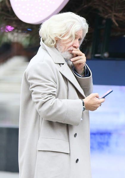 UN PREOCUPADO ADAM CLAYTON DESCONFÍA DE LO QUE PASARÁ SIN LARRY MULLEN