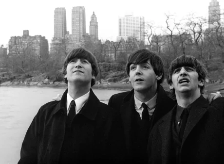 LA EXPOSICION DE LAS FOTOS DE PAUL MC CARTNEY EN LOS PRINCIPIOS DE LOS BEATLES