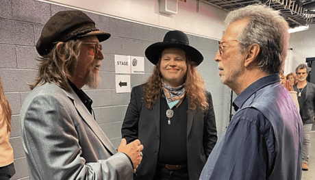 ERIC CLAPTON SE CONTRADICE Y VOLVERÁ DE GIRA EN USA