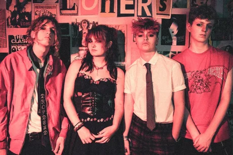 VUELVE EL PUNK CON NOAH AND THE LONERS