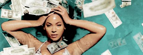 BEYONCÉ DEBE DINERO A HACIENDA Y PROTESTA