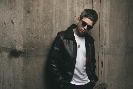 NOEL PRESENTA EL TEMA ESTRELLA DE SU NUEVO ÁLBUM "COUNCIL SKIES"