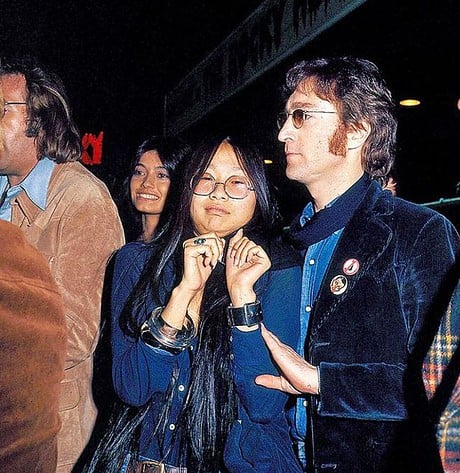 MAY PANG : "JOHN LENNON NUNCA OCULTÓ NADA"