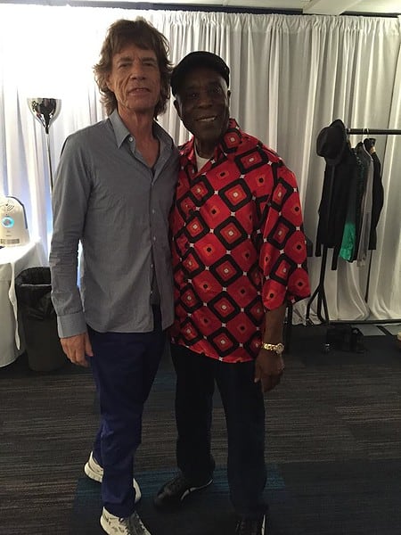 SE RETIRA EL IDOLO DE LOS ROLLING STONES Y DE MUCHOS GUITARRISTAS DE ROCK