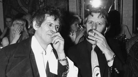 COMO SE PICABAN LOS BEATLES CON LOS ROLLING STONES