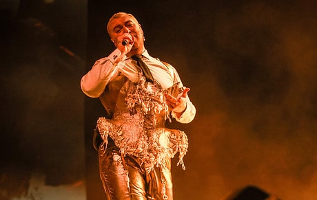 SAM SMITH ; ¿NO ES ADELE FISFRAZADA?