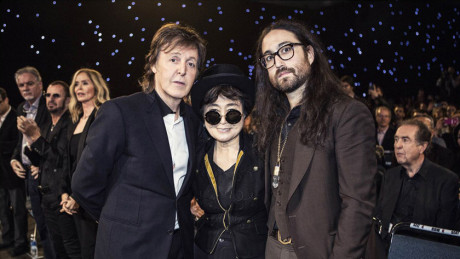 SEAN LENNON ACLARA QUE LA IA SOLO HA LIMPIADO LA VOZ DE SU PADRE EN "NOW AND THEN".