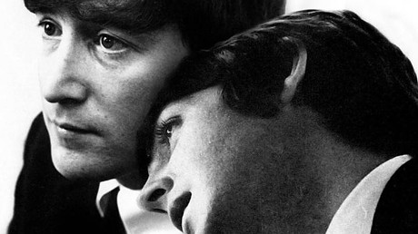 "JOHN VIVIÓ REALMENTE UNA VIDA TRÁGICA", DICE PAUL MCCARTNEY