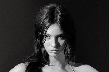 GRACIE ABRAMS : EL NACIMIENTO DE UNA NUEVA GRAN ESTRELLA EN USA