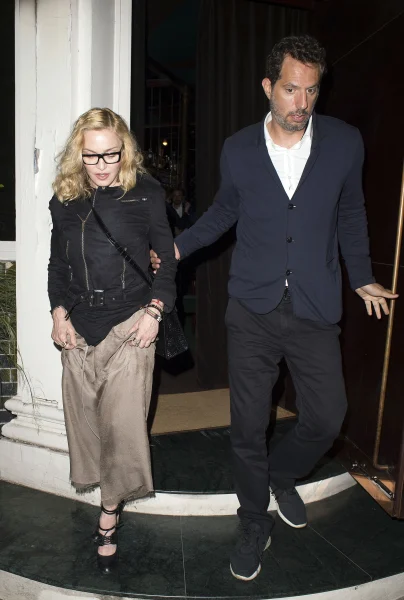 MADONNA, HOSPITALIZADA EN NUEVA YORK POR UNA GRAVE INFECCIÓN , SUSPENDE SU GIRA