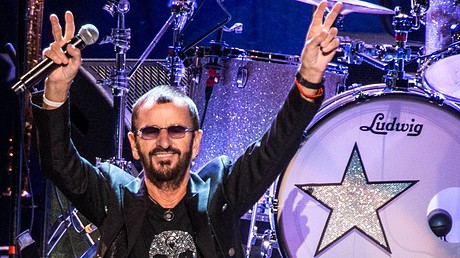 RINGO STARR CONFIRMA QUE GEORGE HARRISON TAMBIÉN APARECE EN LO QUE SERÁ EL ULTIMO SINGLES DE LOS BEATLES