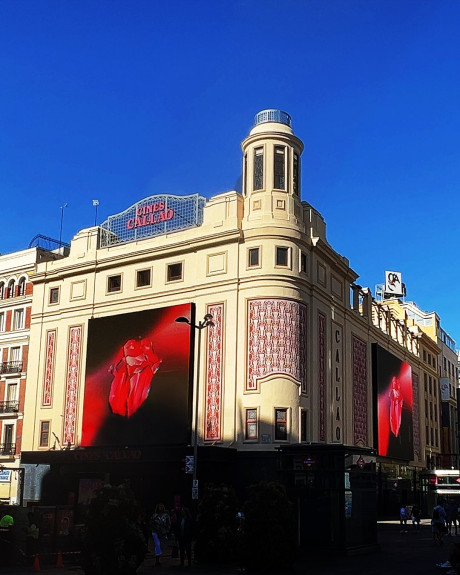UNA BOCA DE CRISTAL ROTA EN LOS ANUNCIOS DE "HACKNEY DIAMONDS", EL NUEVO ÁLBUM DE LOS ROLLING STONES