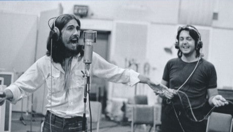 EL EMOCIONANTE MOMENTO QUE QUE DHANI HARRISON DECUBRE UN SÓLO DE SU PADRE GEORGE EN "HERE COMES THE SUN"