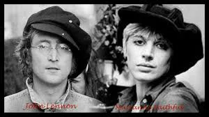 Marianne Faithfull aterrizó por John Lennon