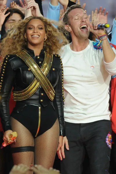 LA LLAMATIVA AMISTAD DE CHRIS MARTIN CON BEYONCÉ